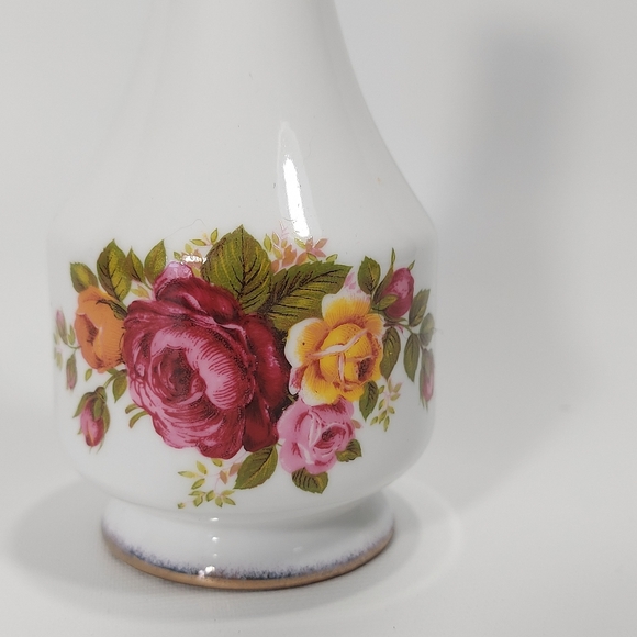 Cottage Rose Floral Fine Bone China Small Bud Aase - Picture 2 of 8